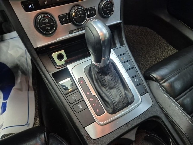 6011001296R8.jpg