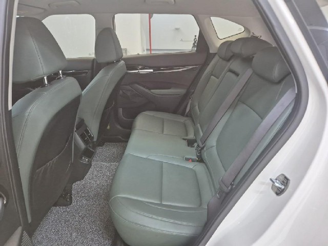 6101500684R12.jpg