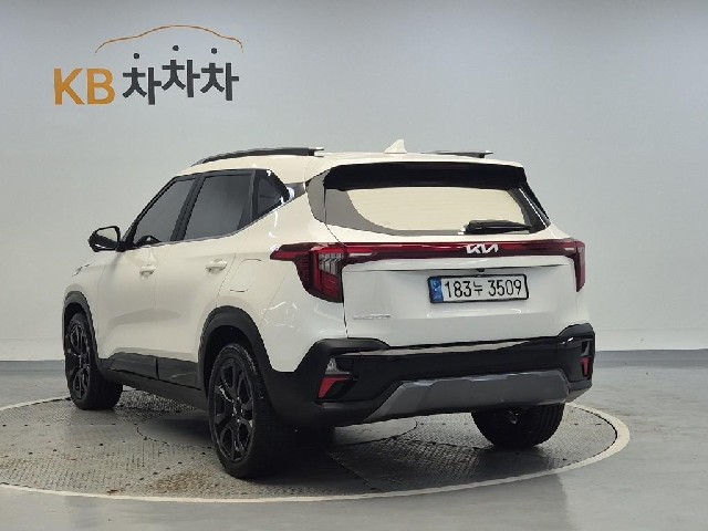 6101500684R2.jpg