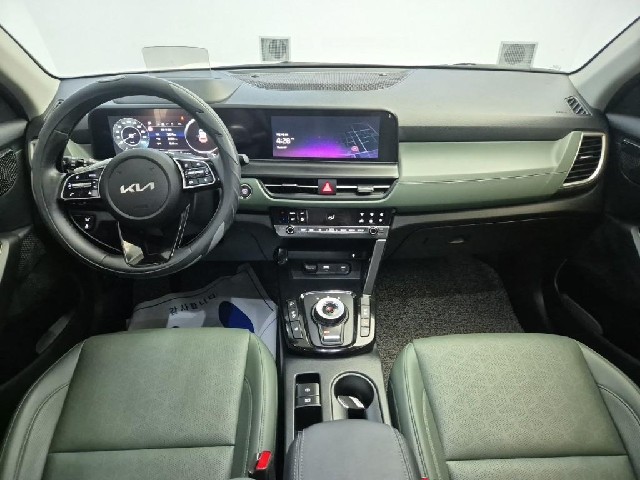 6101500684R7.jpg