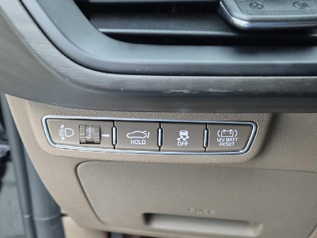 6101000727R17.jpg