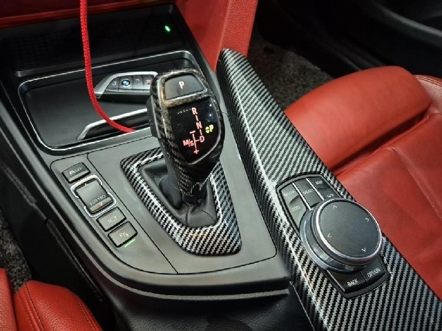 6101000930R8.jpg
