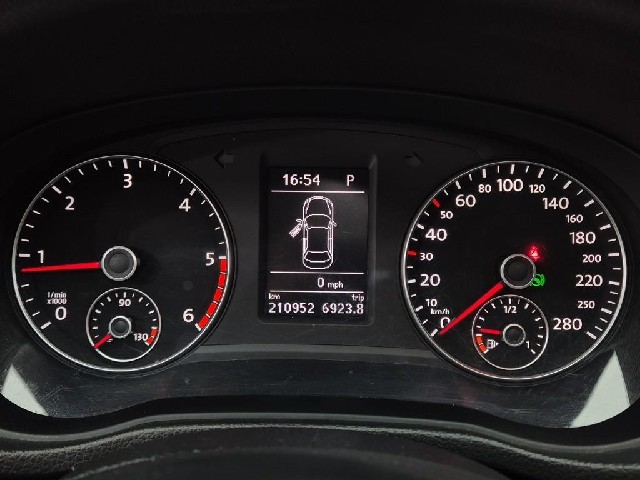 6101000884R6.jpg