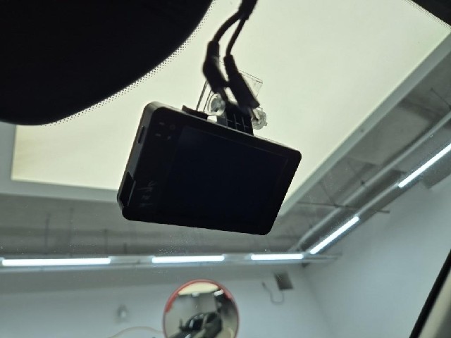 6101500243R16.jpg