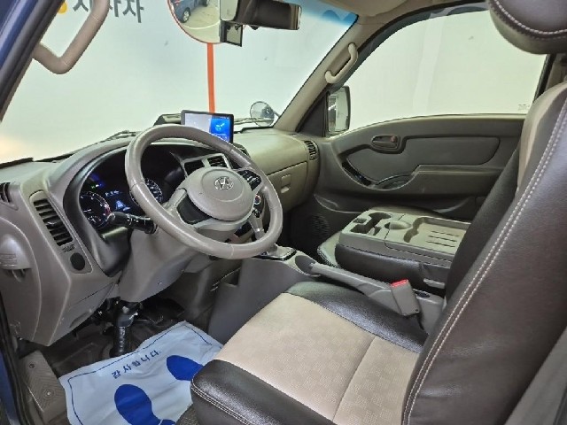 6101500437R6.jpg