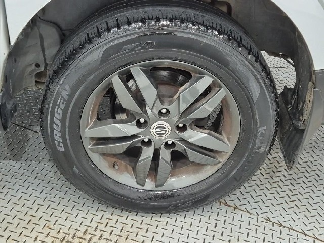 6101000385R18.jpg