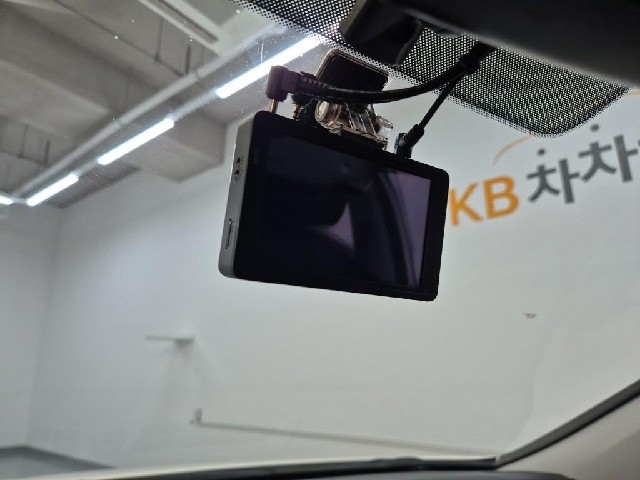 6091502055R17.jpg
