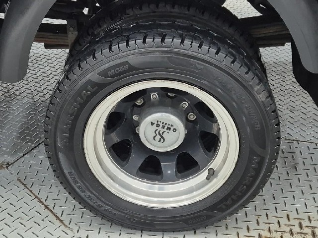 6091002225R18.jpg