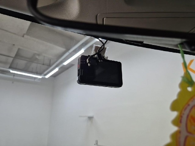5081500420R15.jpg