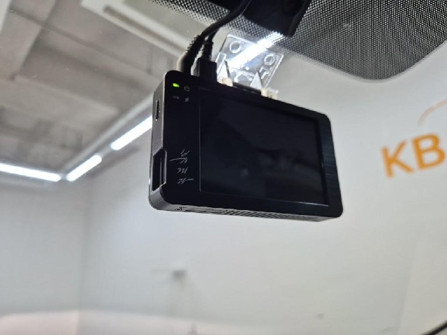 6101000716R16.jpg