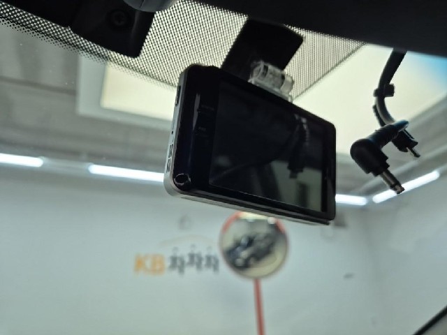 6101500604R17.jpg