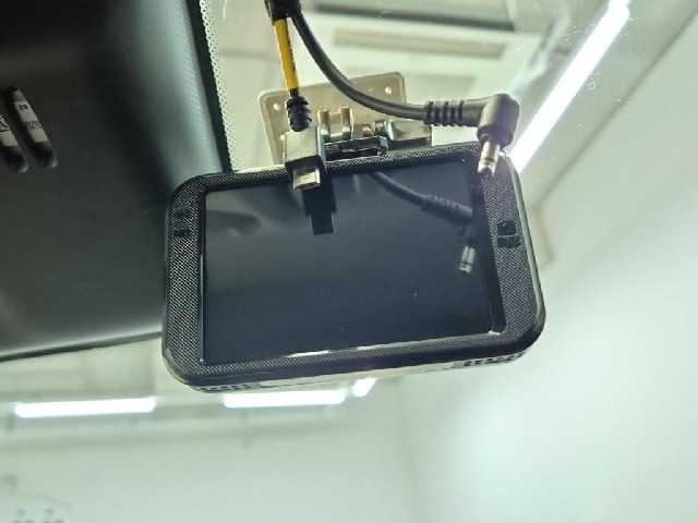 6101500575R16.jpg