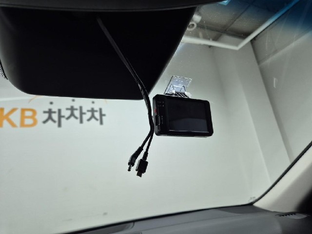 6101000532R16.jpg