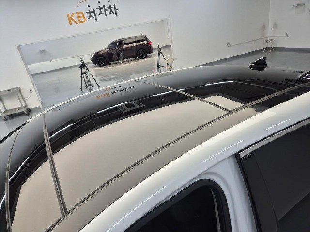 6101500483R13.jpg