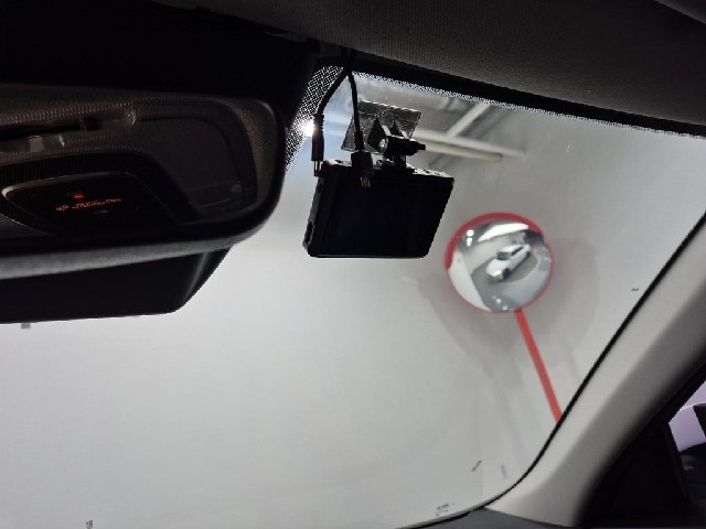 6101000440R16.jpg