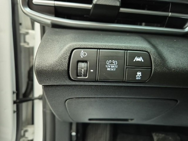 6101000440R17.jpg