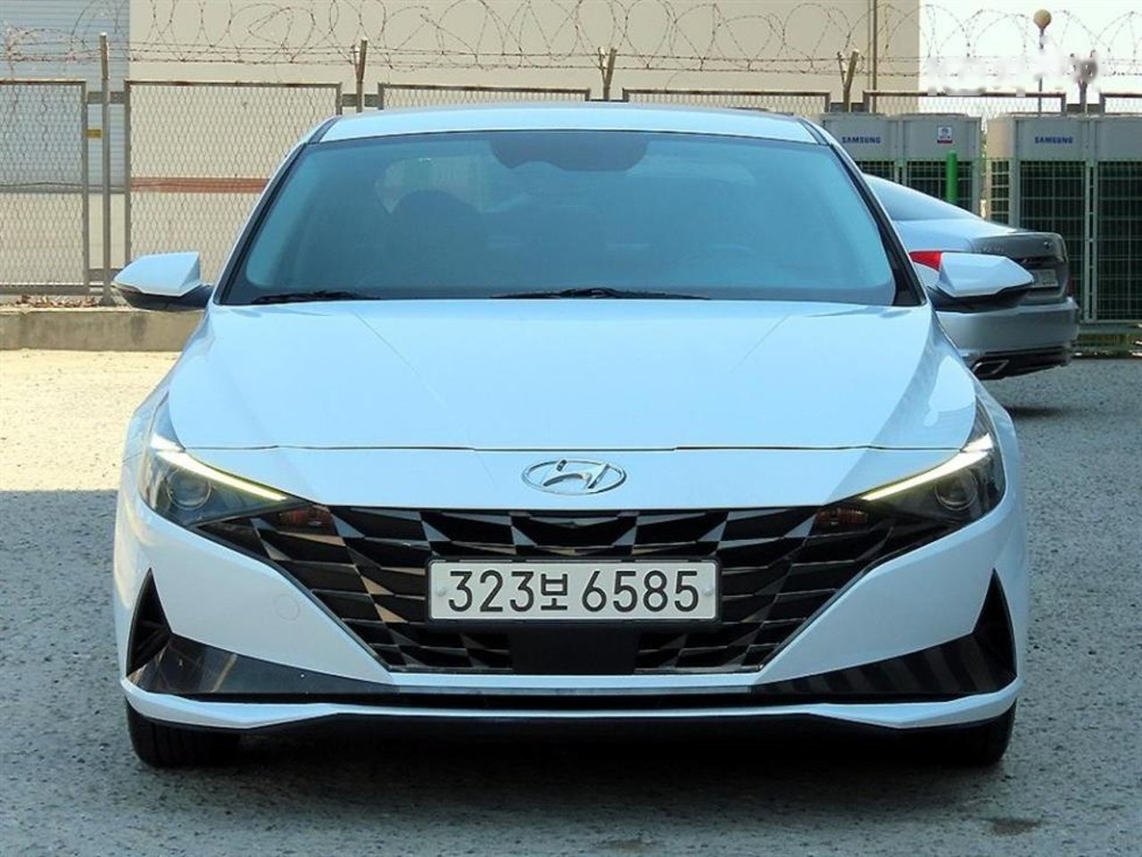 2021 Hyundai Avante, photo 1 of 1