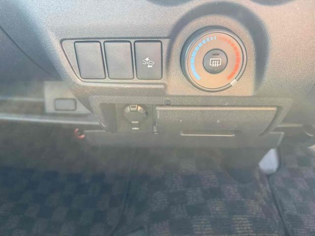 0401996A30260221W00117.jpg