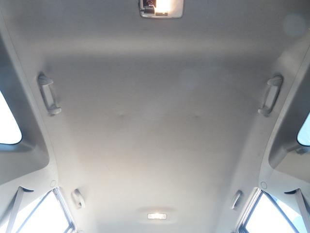 0804367A30260322W00114.jpg