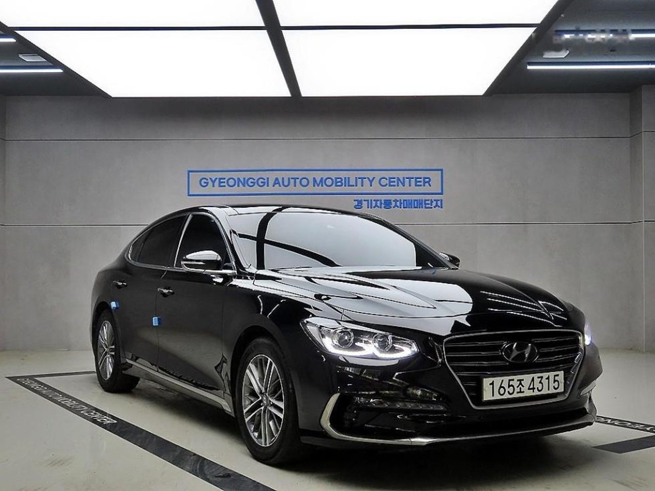 2019 Hyundai Grandeur, photo 1 of 1