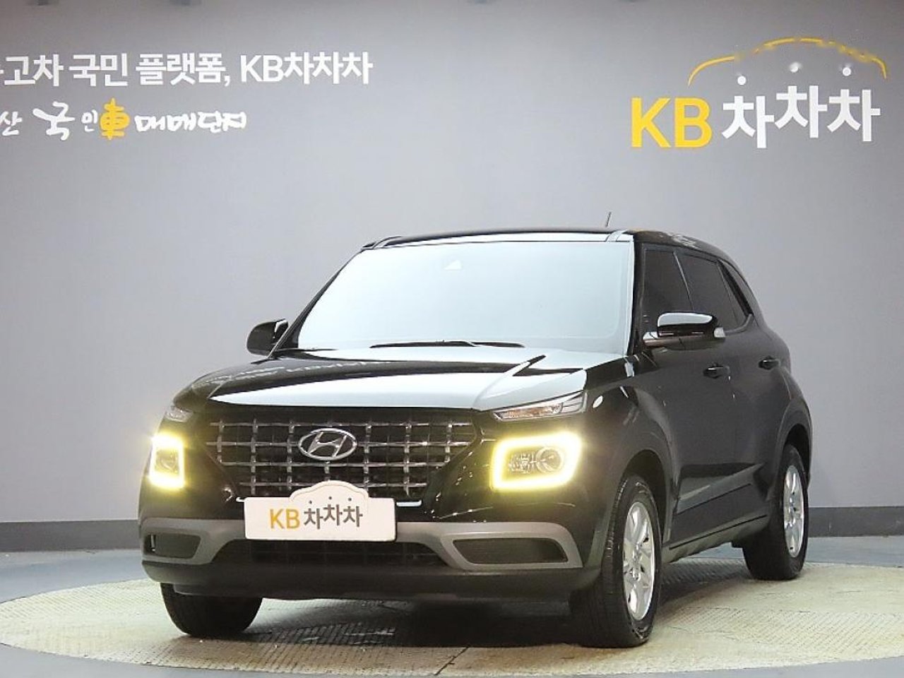 2019 Hyundai Venue, photo 1 of 1
