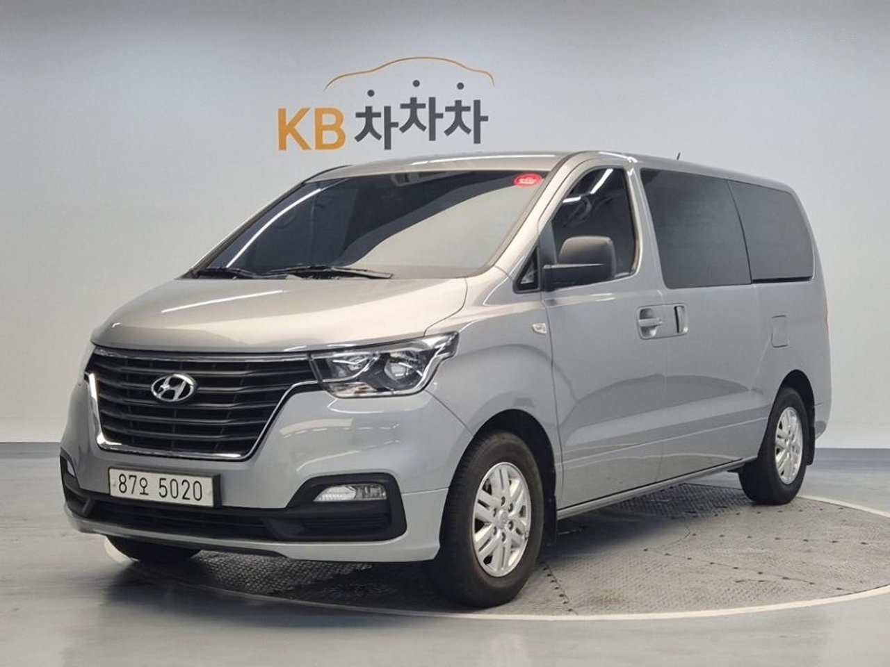 2019 Hyundai Grand, photo 1 of 1