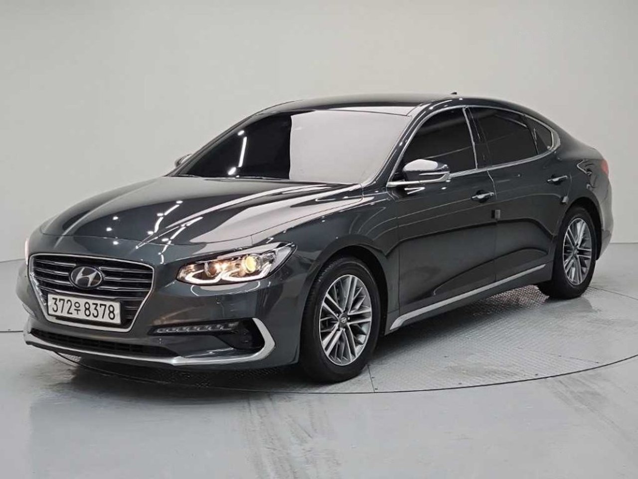 2019 Hyundai Grandeur, photo 1 of 1