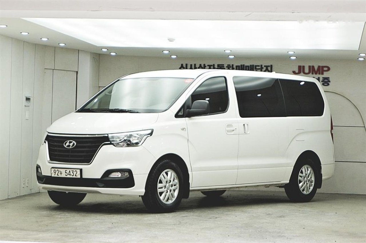 2020 Hyundai Grand, photo 1 of 1