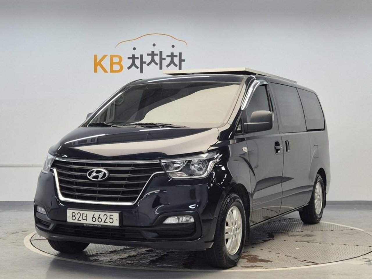 2020 Hyundai Grand, photo 1 of 1