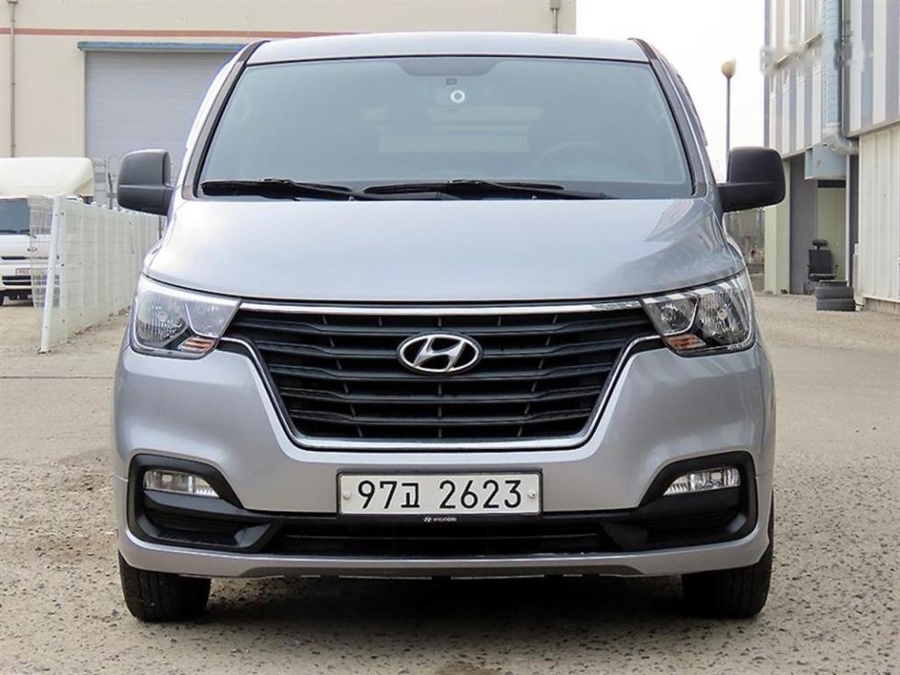 2019 Hyundai Grand, photo 1 of 1