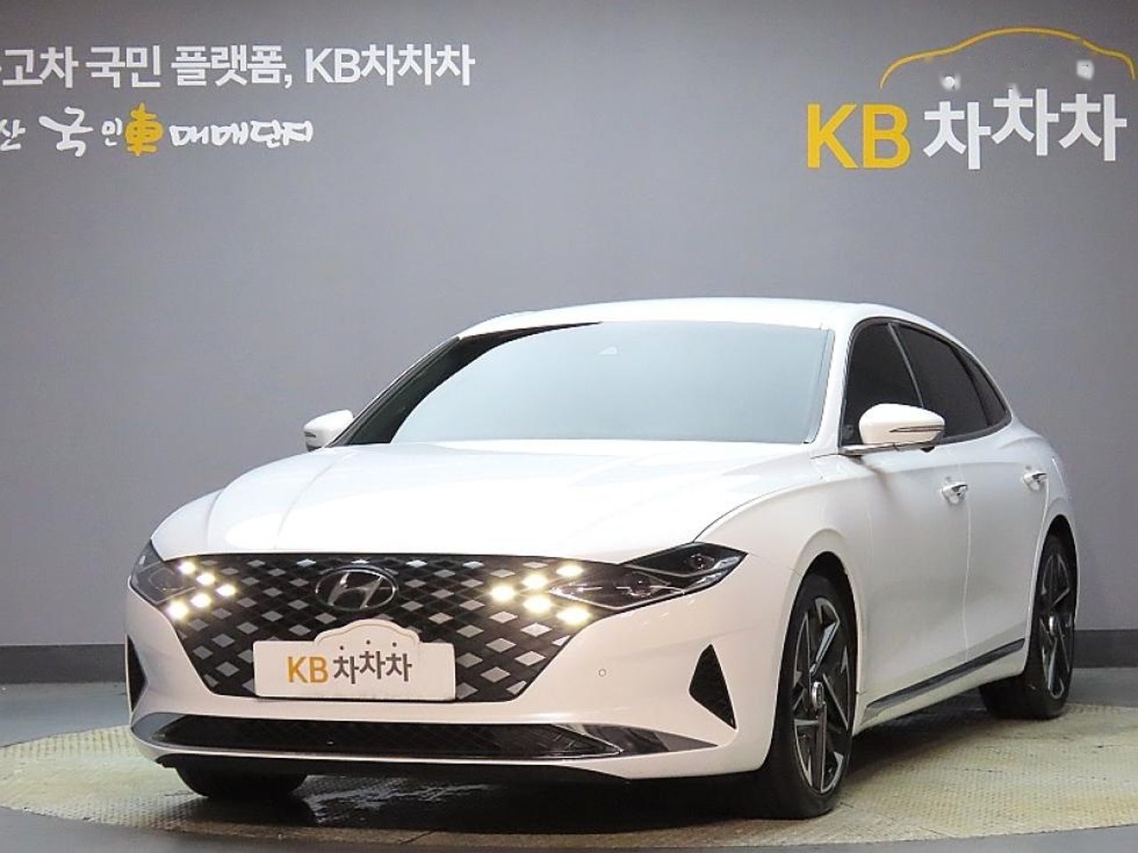 2020 Hyundai Grandeur, photo 1 of 1