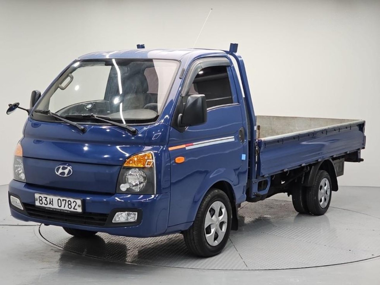 2019 Hyundai Porter, photo 1 of 1