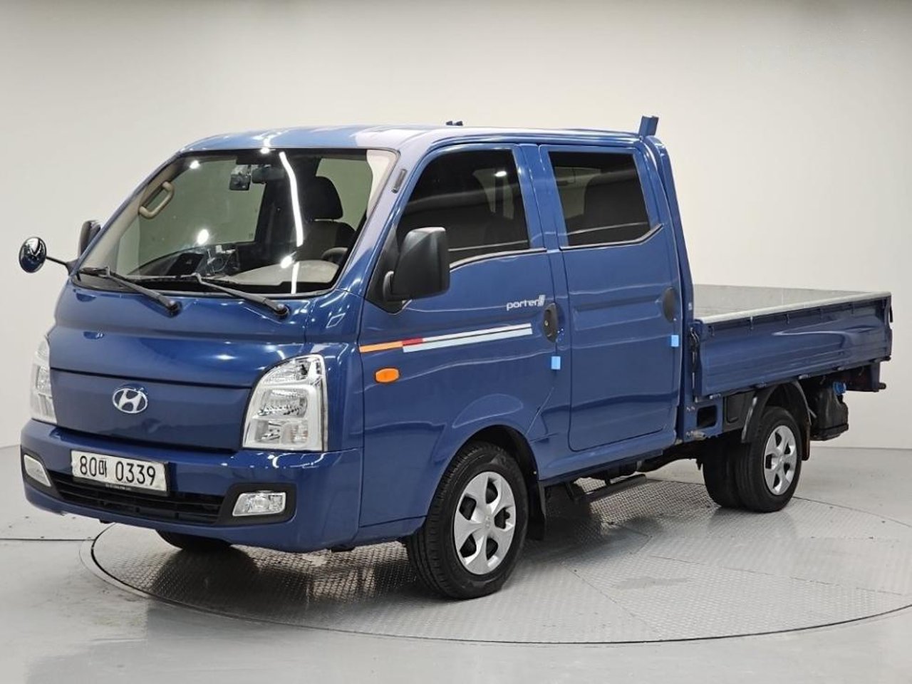 2021 Hyundai Porter, photo 1 of 1