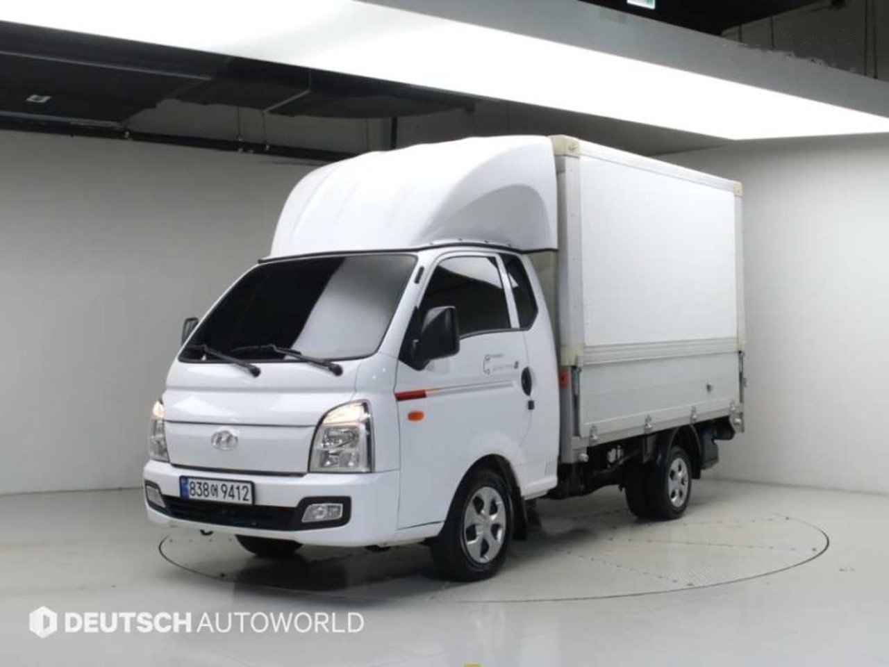 2022 Hyundai Porter, photo 1 of 1