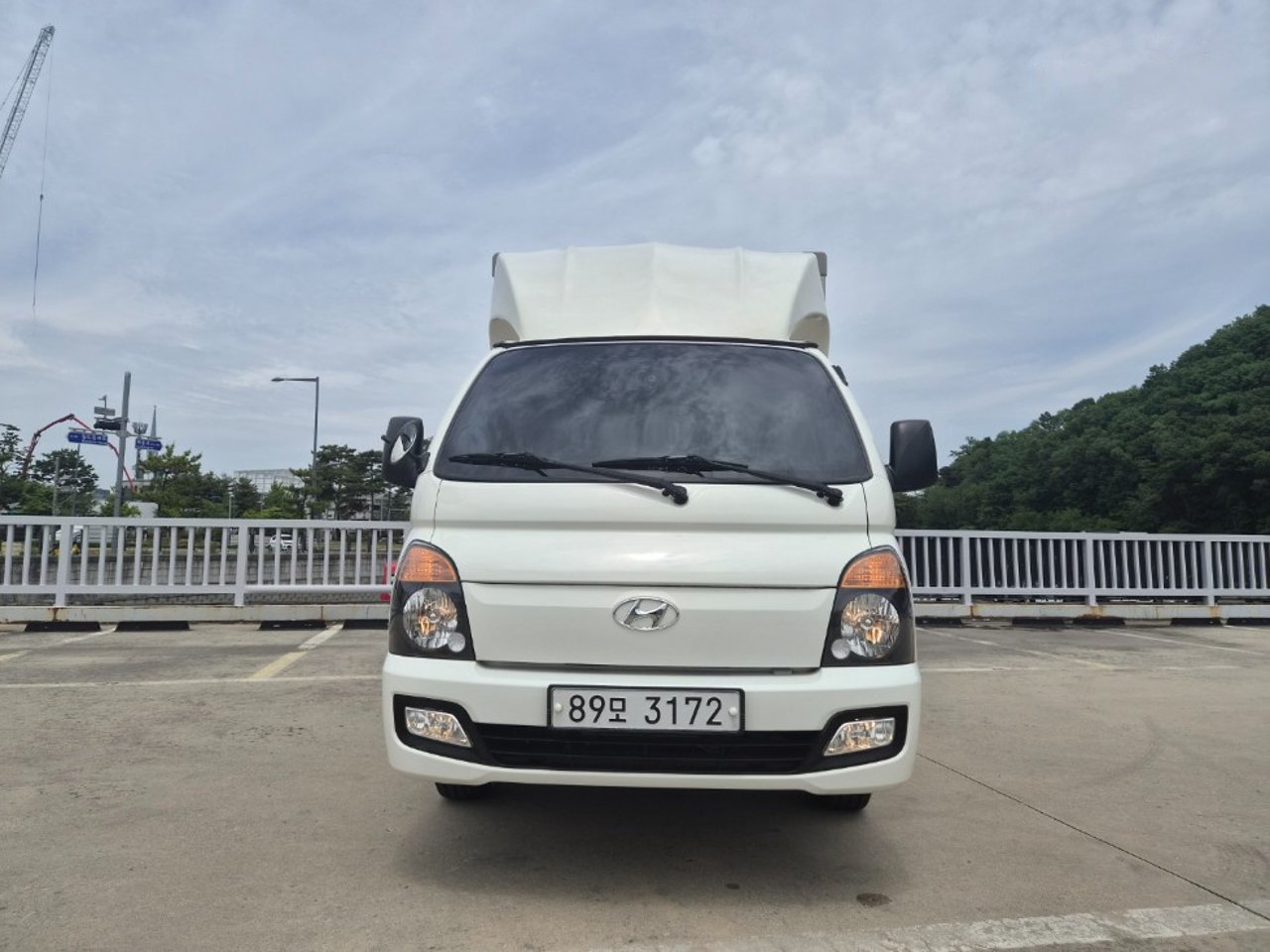 2019 Hyundai Porter, photo 1 of 1