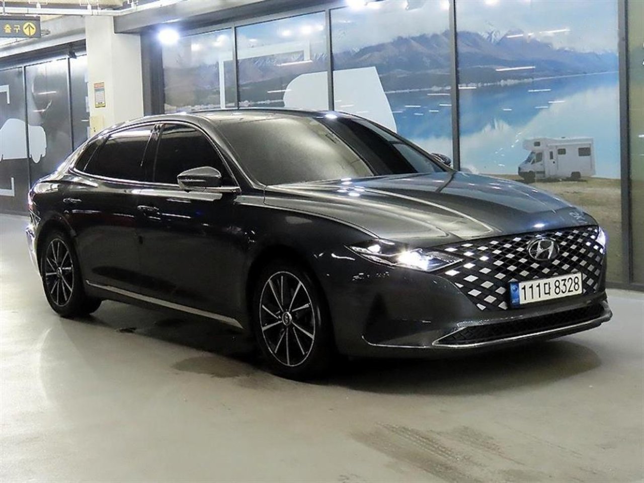 2021 Hyundai Grandeur, photo 1 of 1