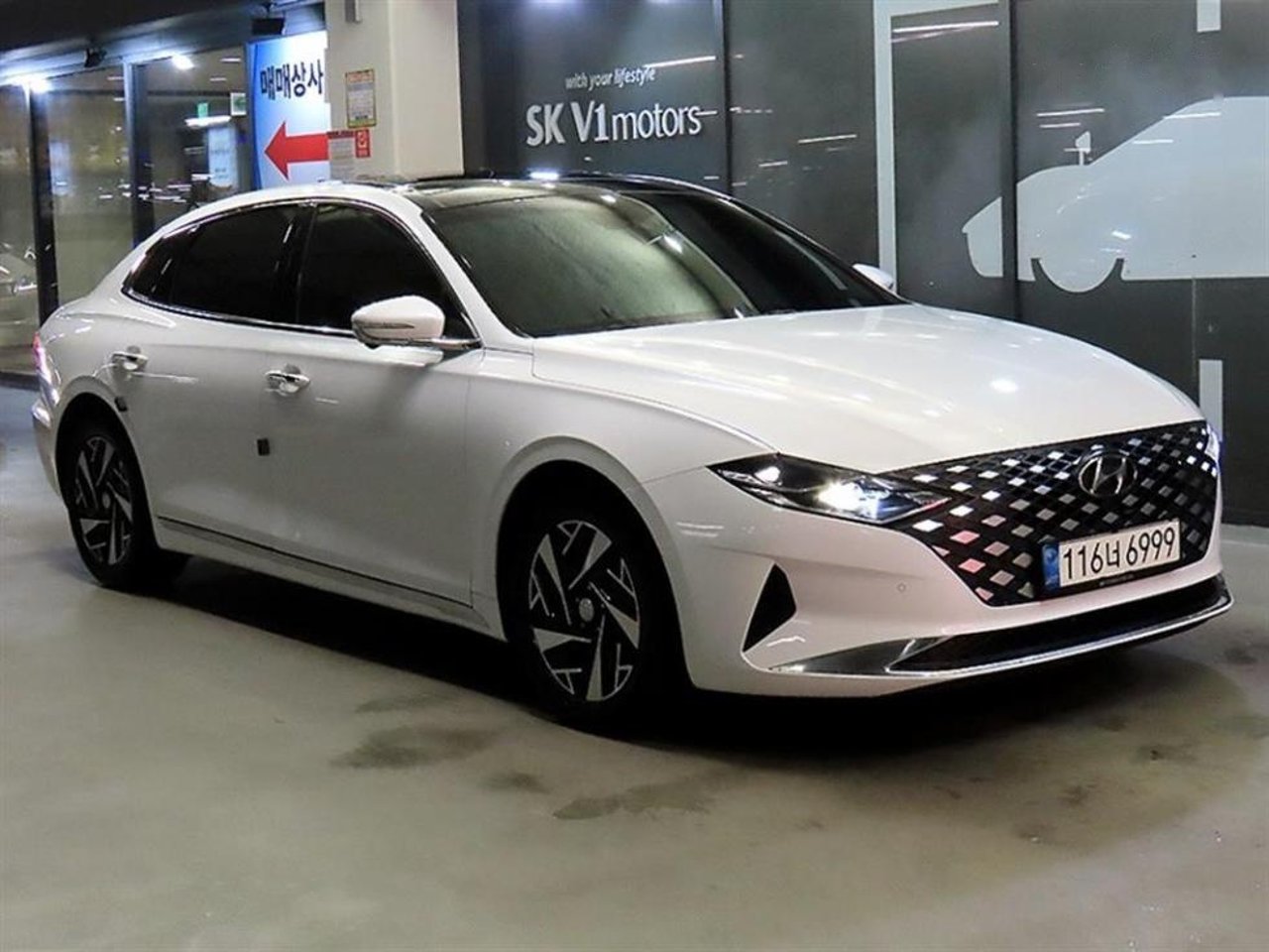 2021 Hyundai Grandeur, photo 1 of 1