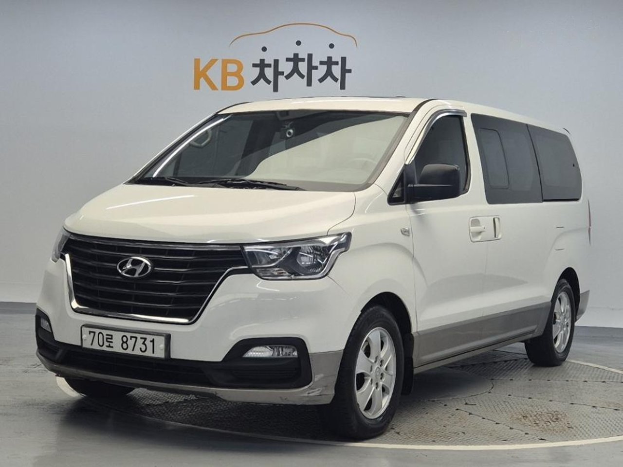2019 Hyundai Grand, photo 1 of 1