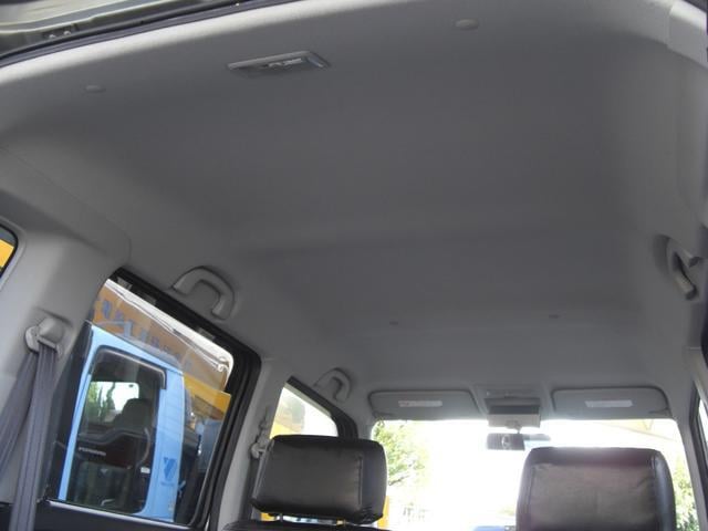 0708552A30250208W00119.jpg