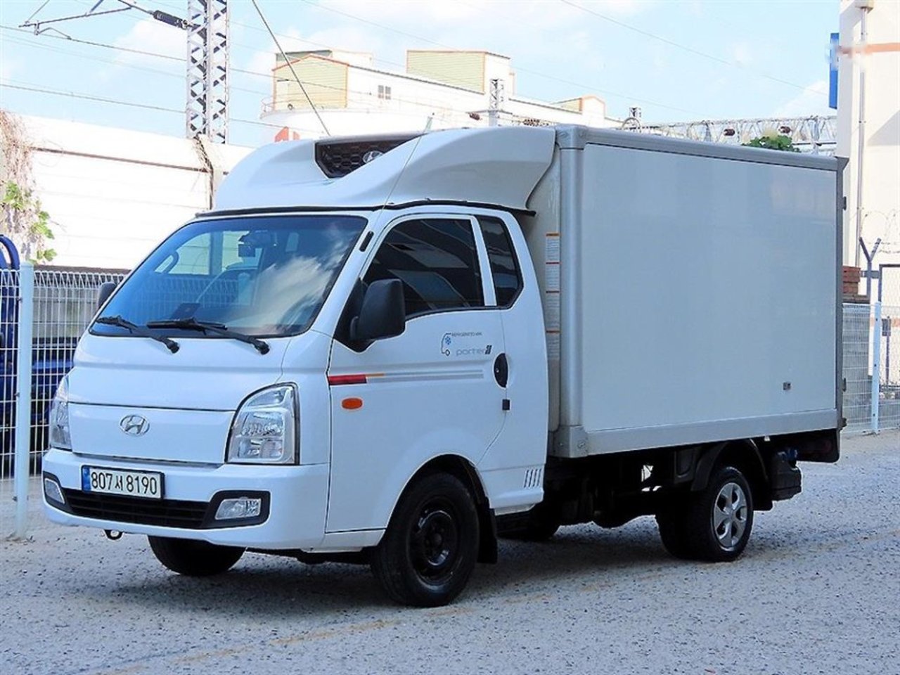 2022 Hyundai Porter, photo 1 of 1