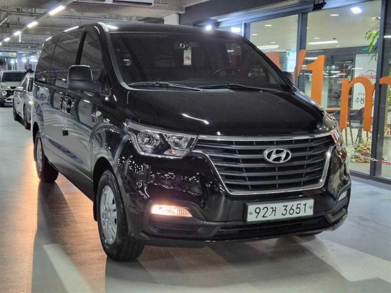 2019 Hyundai Grand, photo 1 of 1