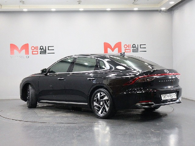 09e715bf6b12605d8ee9b5b1311be9e4.jpeg