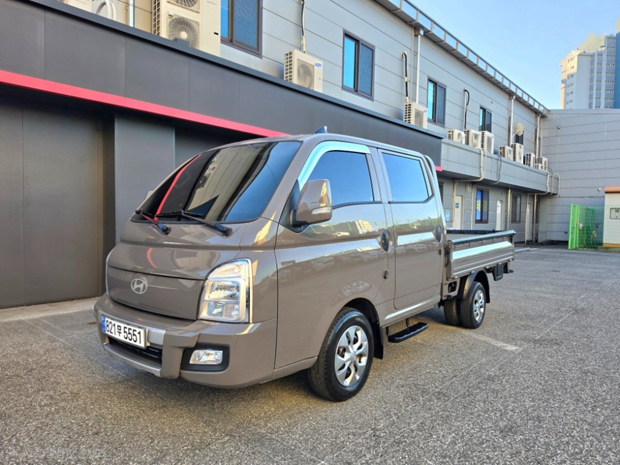 2023 Hyundai Porter, photo 1 of 1