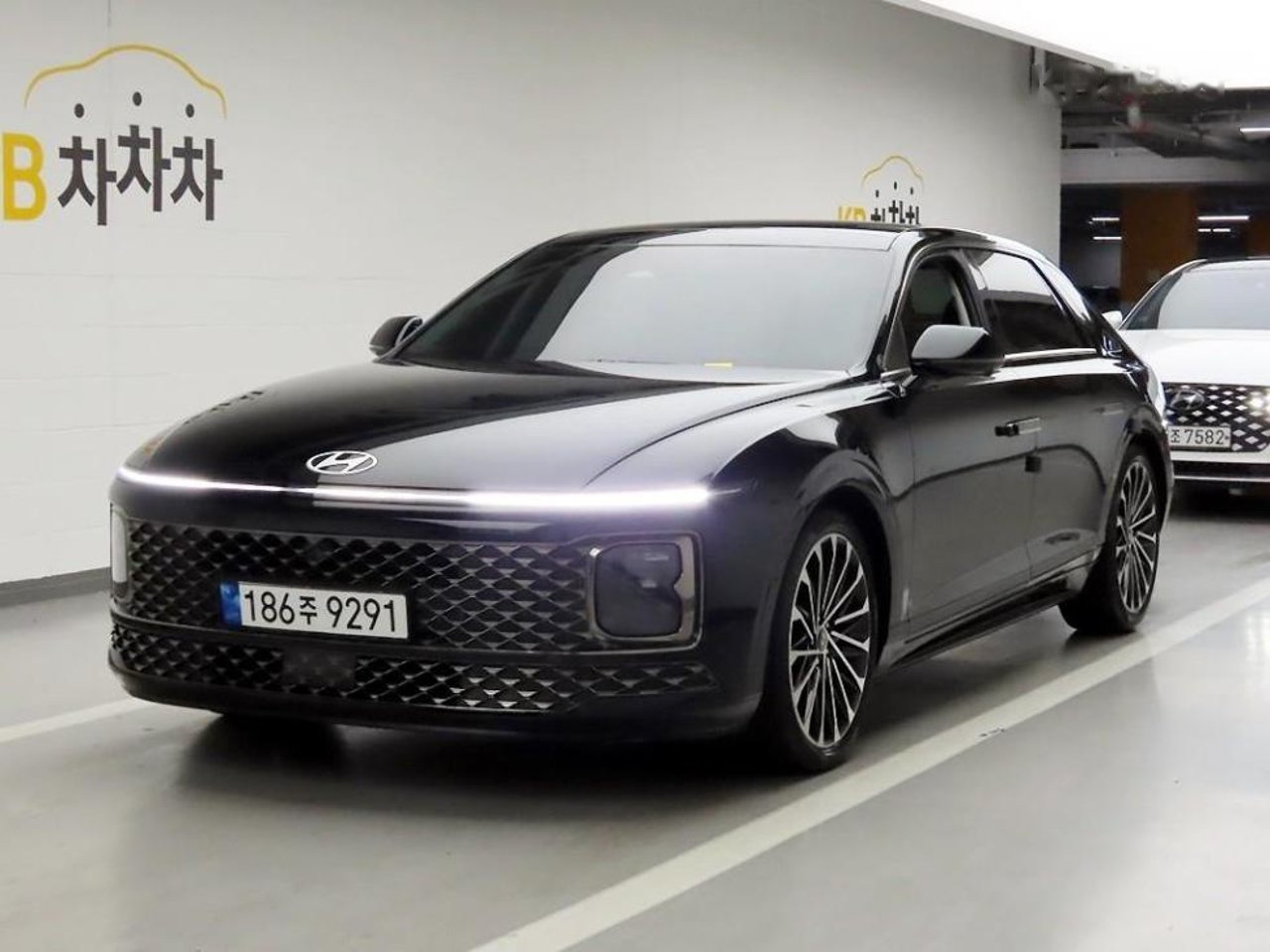 2023 Hyundai Grandeur, photo 1 of 1
