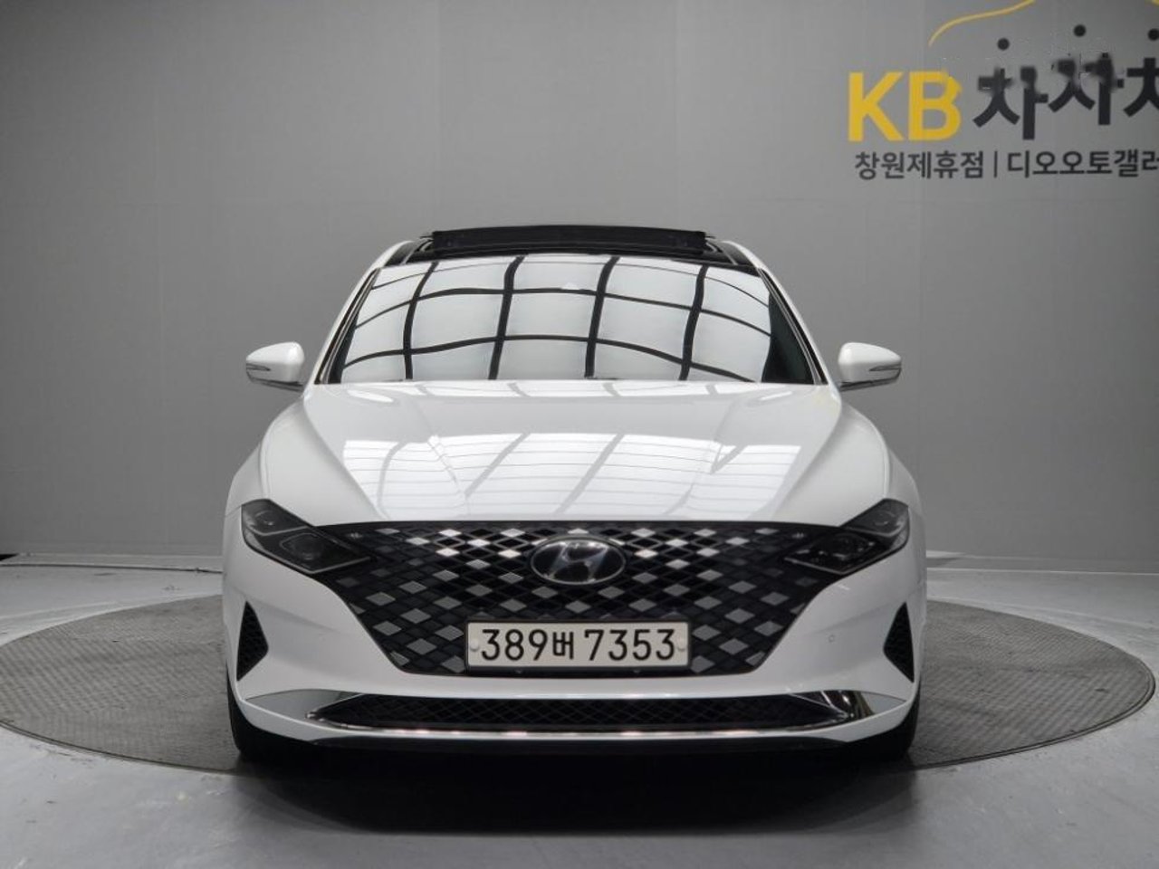 2021 Hyundai Grandeur, photo 1 of 1