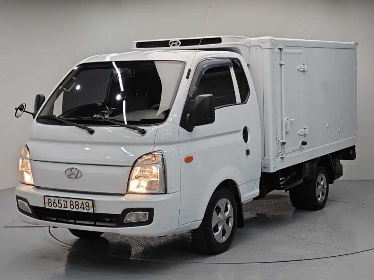 2020 Hyundai Porter, photo 1 of 1