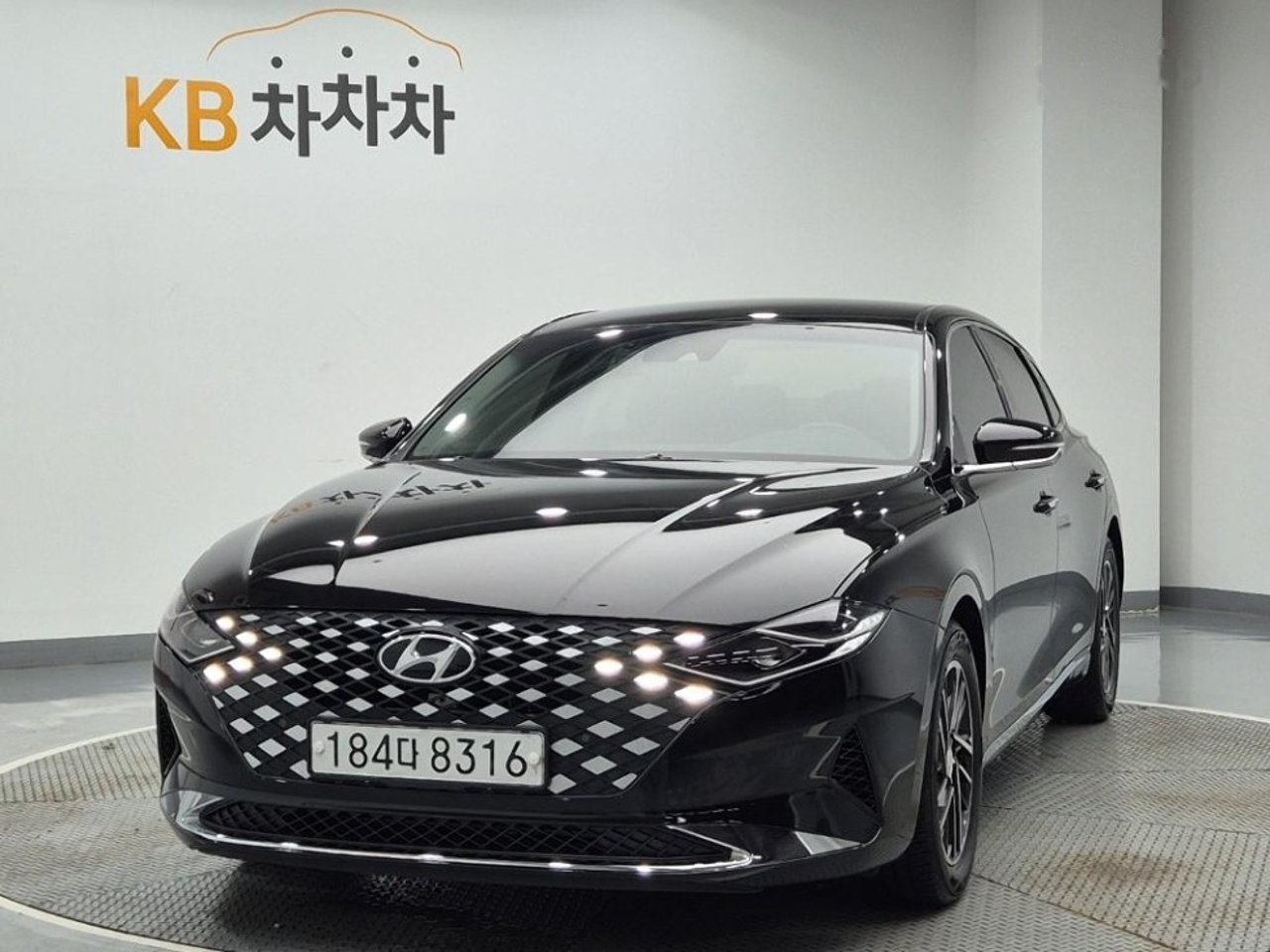 2020 Hyundai Grandeur, photo 1 of 1