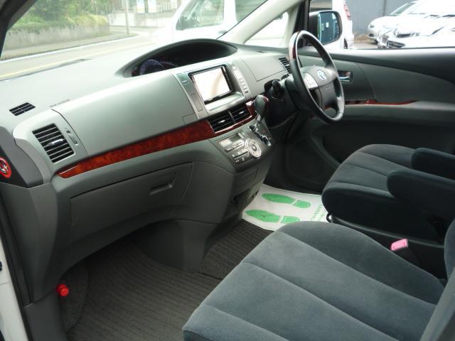 0551442A30200703W00104.jpg