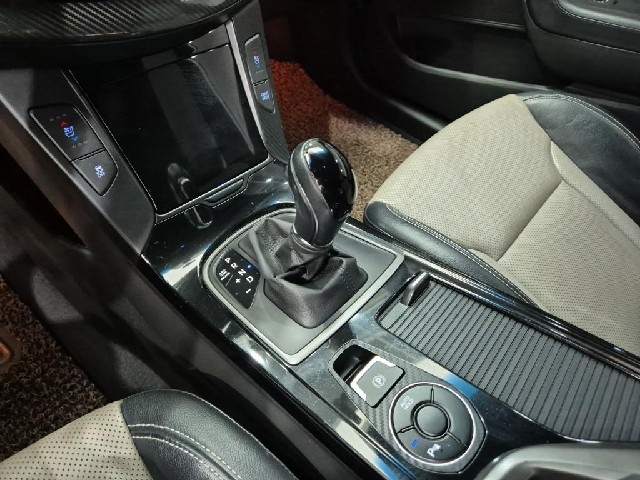 6101000624R8.jpg