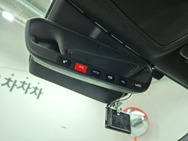 6101000601R16.jpg